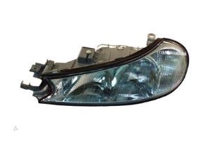 New Headlight, left Ford Mondeo Price € 52,50 Inclusive VAT offered by Reclycar De Boer BV