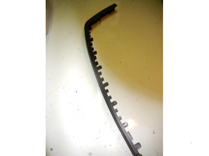 Nya Spoiler Volkswagen Golf Pris € 10,49 Inklusive moms erbjuds av Reclycar De Boer BV