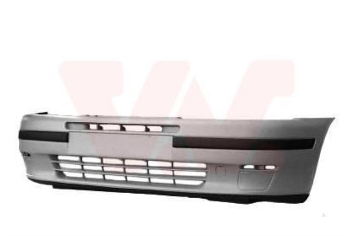 Nuevos Parachoques Fiat Punto Precio € 47,25 IVA incluido ofrecido por Reclycar De Boer BV