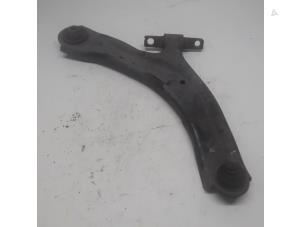 Used Front lower wishbone, right Nissan Qashqai (J10) 1.5 dCi Price € 26,25 Margin scheme offered by Reclycar De Boer BV