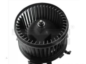 Nuevos Motor de ventilador de calefactor Fiat Ducato Precio € 84,01 IVA incluido ofrecido por Reclycar De Boer BV