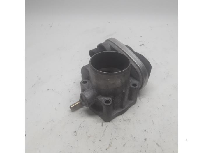Throttle body from a Renault Scénic II (JM) 2.0 16V 2004