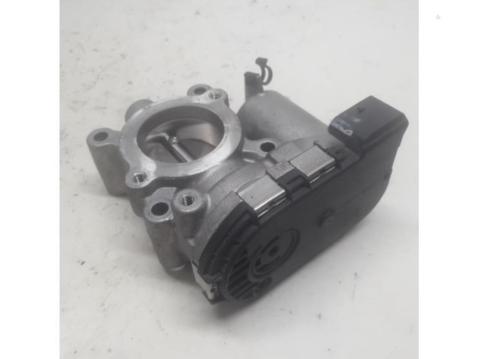 Throttle body from a Dacia Duster (SR) 1.3 TCE 130 16V 2019