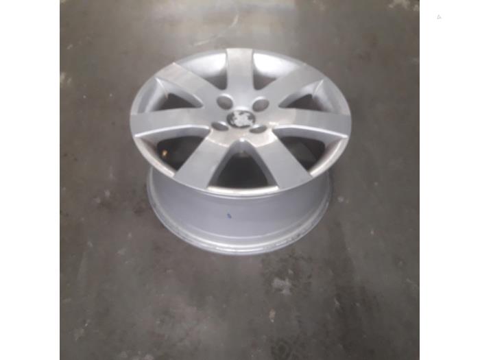 Wheel from a Peugeot 308 (4A/C) 1.6 HDi 16V FAP 2012