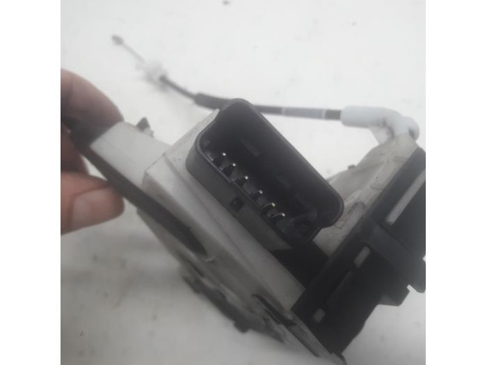 Door lock mechanism 2-door, left Peugeot 208 I 1.2 Vti 12V PureTech 82 ...