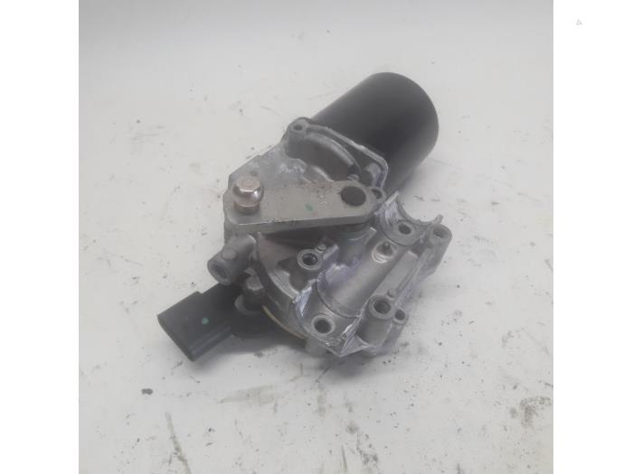 Front wiper motor from a BMW 3 serie (F30) 328i 2.0 16V 2012