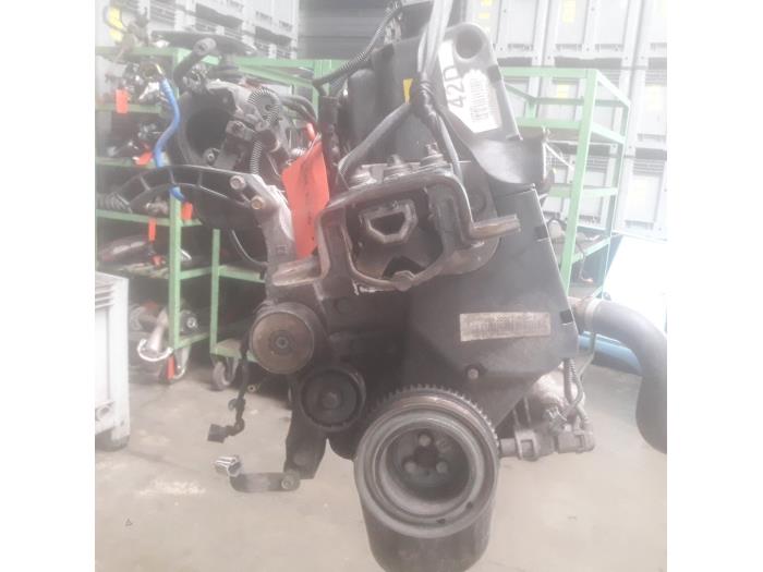 Engine from a Fiat Grande Punto (199) 1.2 2009