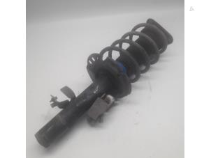 Used Fronts shock absorber, left Ford Focus 3 Wagon 1.5 TDCi Price € 63,00 Margin scheme offered by Reclycar De Boer BV