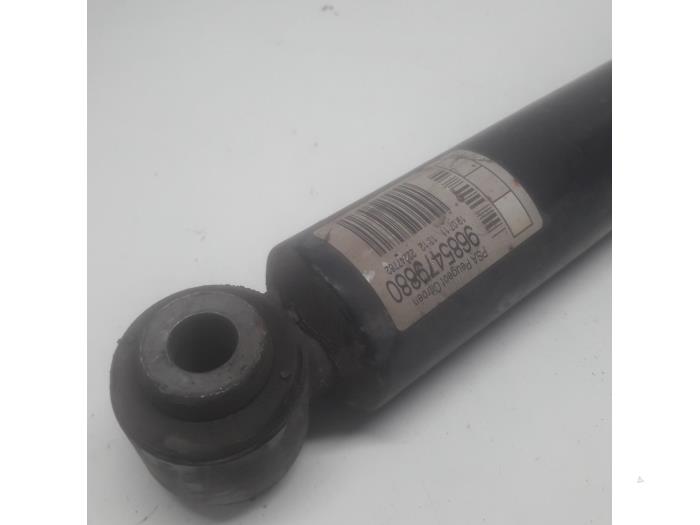 Rear shock absorber, right from a Citroën DS3 (SA) 1.6 e-HDi 2011