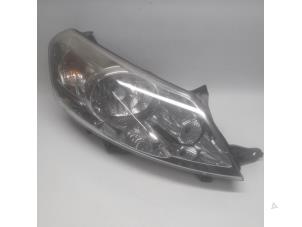 Used Headlight, right Fiat Scudo (270) 2.0 D Multijet Price € 73,50 Margin scheme offered by Reclycar De Boer BV