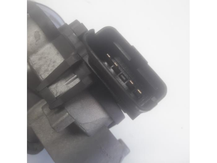 Front wiper motor from a Peugeot 1007 (KM) 1.4 16V 2007