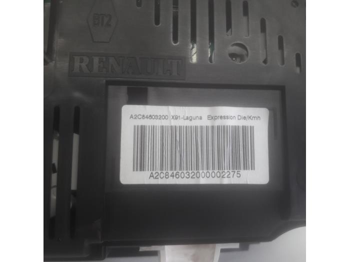 Cuentakilómetros de un Renault Laguna III Estate (KT) 2.0 dCi 16V 150 2013