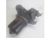 Front wiper motor from a Peugeot 107, 2005 / 2014 1.0 12V, Hatchback, Petrol, 998cc, 50kW (68pk), FWD, 384F; 1KR, 2005-06 / 2014-05, PMCFA; PMCFB; PNCFA; PNCFB 2008