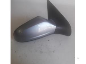 Used Wing mirror, right Opel Astra H SW (L35) 1.6 16V Twinport Price € 36,75 Margin scheme offered by Reclycar De Boer BV