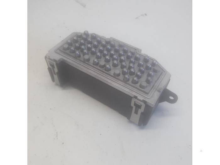 Heater resistor from a Seat Altea (5P1) 1.2 TSI 2013