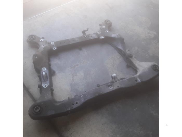 Subframe from a Volvo XC70 (SZ) XC70 2.4 T 20V 2001