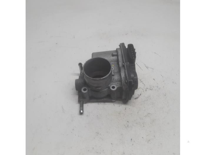 Begagnade Spjällhus Suzuki Alto 1.0 12V Pris € 26,25 Marginaltabell erbjuds av Reclycar De Boer BV
