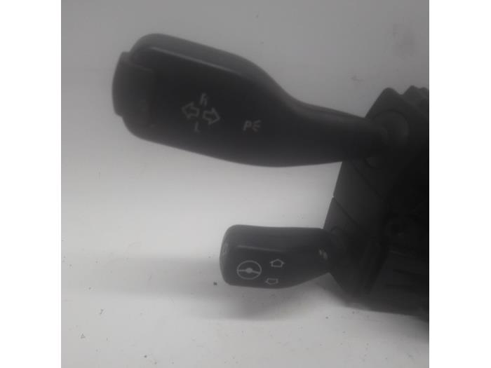 Steering column stalk from a BMW X5 (E53) 3.0d 24V 2004