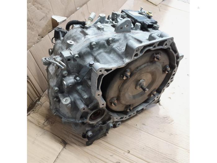 Gearbox from a Citroën C4 Cactus (0B/0P) 1.2 PureTech 110 12V 2018