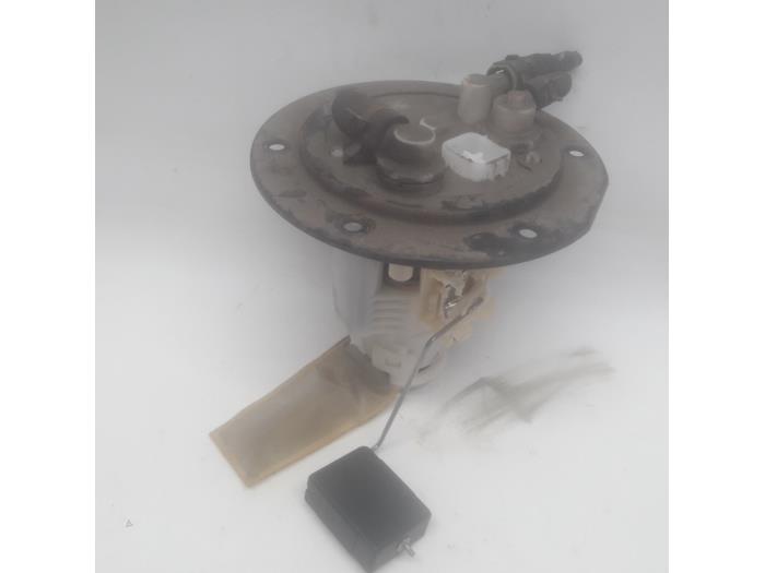 Gebrauchte Kraftstoffpumpe Elektrisch Nissan Pixo (D31S) 1.0 12V Preis € 26,25 Margenregelung angeboten von Reclycar De Boer BV