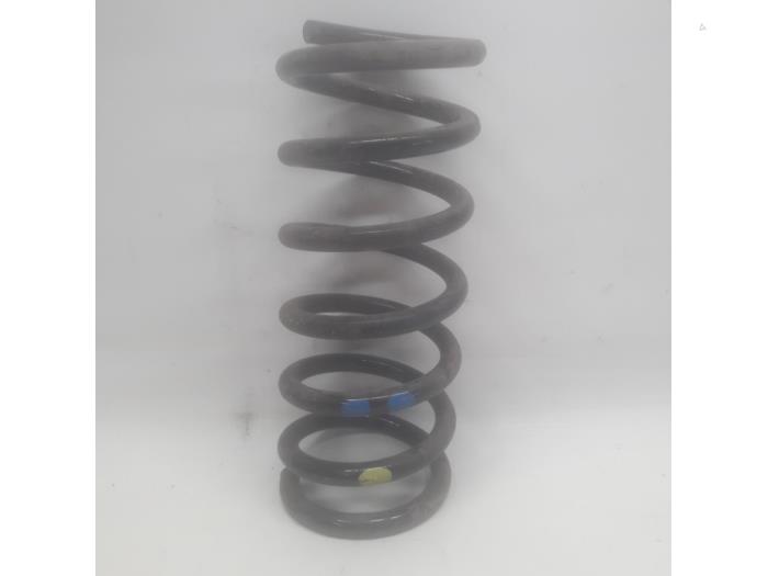 Rear coil spring from a Opel Antara (LA6) 2.0 CDTI 16V 4x4 2007