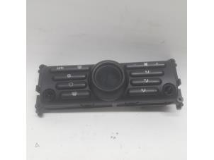 Used Heater control panel Mini Mini Cooper S (R53) 1.6 16V Price € 26,25 Margin scheme offered by Reclycar De Boer BV