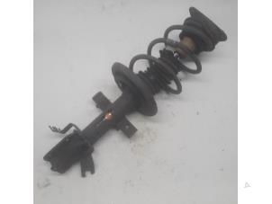 Used Front shock absorber, right Renault Clio IV Estate/Grandtour (7R) 1.5 Energy dCi 90 FAP Price € 42,00 Margin scheme offered by Reclycar De Boer BV