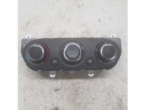 Used Heater control panel Renault Clio IV (5R) 0.9 Energy TCE 90 12V Price € 26,25 Margin scheme offered by Reclycar De Boer BV