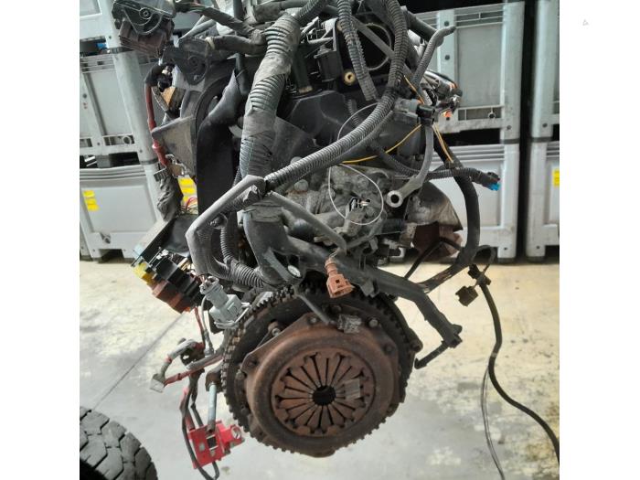 Motor from a Renault Twingo II (CN) 1.2 16V 2013