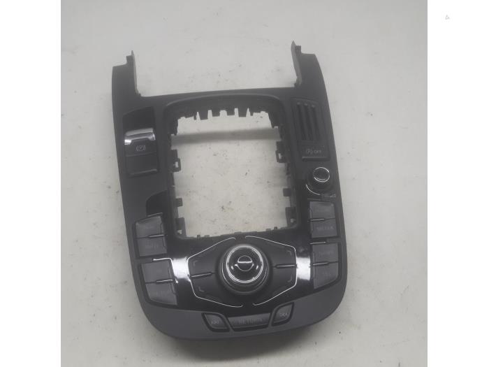 Used On-board computer controller Audi A4 (B8) 2.0 TDI 16V Price € 147,00 Margin scheme offered by Reclycar De Boer BV