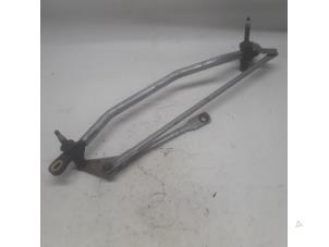 Usados Mecanismo de limpiaparabrisas Audi A4 (B8) 2.0 TDI 16V Precio € 52,50 Norma de margen ofrecido por Reclycar De Boer BV