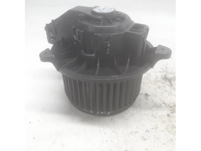 Heating and ventilation fan motor from a Ford EcoSport (JK8) 1.5 TDCi EcoBlue 2016