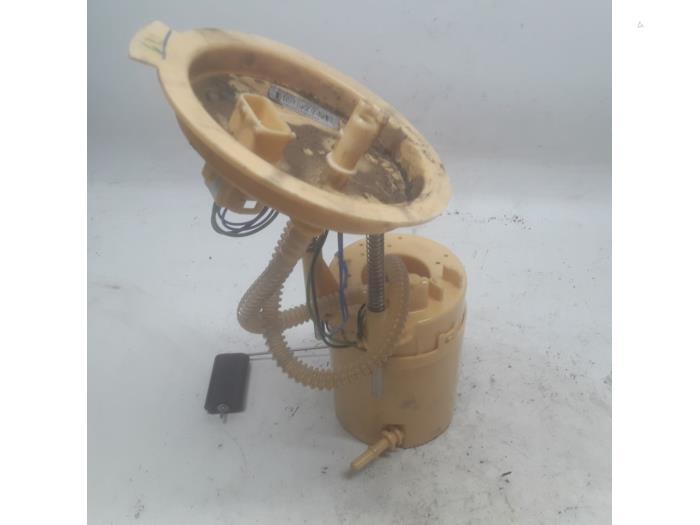 Gebrauchte Kraftstoffpumpe Elektrisch BMW X3 (F25) xDrive30d 24V Preis € 42,00 Margenregelung angeboten von Reclycar De Boer BV