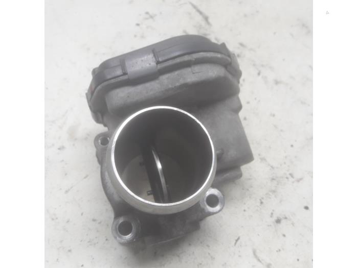 Gebrauchte Drosselklappengehäuse Peugeot Partner (GC/GF/GG/GJ/GK) 1.6 HDI 75 Phase 2 Preis € 26,25 Margenregelung angeboten von Reclycar De Boer BV