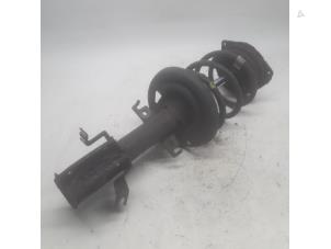 Used Front shock absorber, right Renault Scénic III (JZ) 1.4 16V TCe 130 Price € 42,00 Margin scheme offered by Reclycar De Boer BV