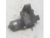Front wiper motor from a Volkswagen Touran (1T1/T2) 2.0 TDI 16V 136 2004