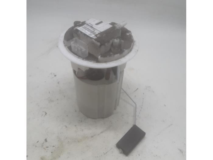 Usagé Pompe à carburant Peugeot 207/207+ (WA/WC/WM) 1.4 16V VTi Prix € 26,25 Règlement à la marge proposé par Reclycar De Boer BV