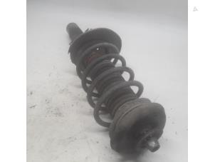 Used Front shock absorber, right Peugeot 207/207+ (WA/WC/WM) 1.6 HDi 16V Price € 36,75 Margin scheme offered by Reclycar De Boer BV