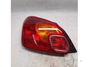 Usagé Feu arrière secondaire gauche Mitsubishi Space Star (A0) 1.0 12V Prix € 94,50 Règlement à la marge proposé par Reclycar De Boer BV