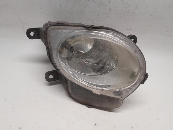 Używane Halogen prawy Fiat 500 (312) 1.2 Cena € 36,75 Procedura marży oferowane przez Reclycar De Boer BV
