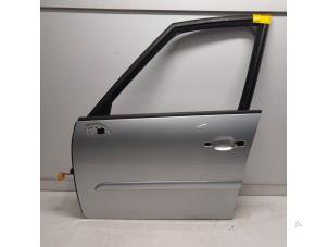 Używane Drzwi lewe przednie wersja 4-drzwiowa Citroen C4 Picasso (UD/UE/UF) 1.6 16V THP 140 Autom. Cena € 89,25 Procedura marży oferowane przez Reclycar De Boer BV