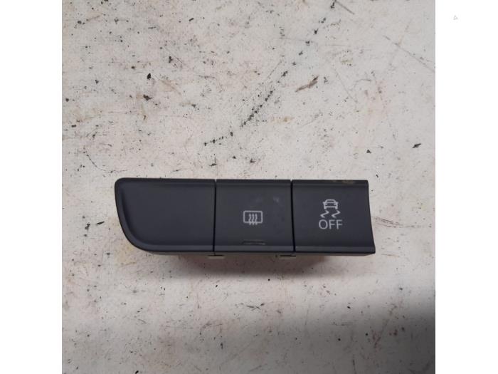 Usados Interruptor ESP Audi A1 Sportback (8XA/8XF) 1.0 TFSI Ultra 12V Precio € 26,25 Norma de margen ofrecido por Reclycar De Boer BV