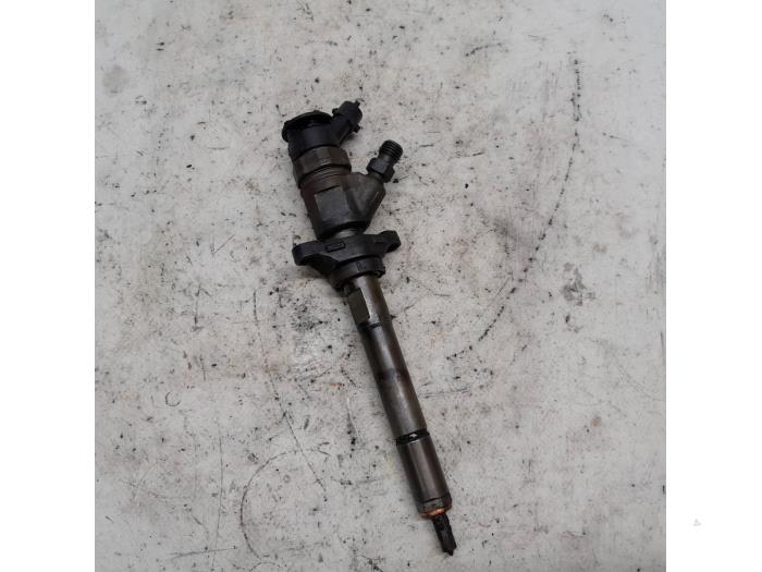 Usagé Injecteurs Peugeot 207 SW (WE/WU) 1.6 HDi 16V Prix € 73,50 Règlement à la marge proposé par Reclycar De Boer BV