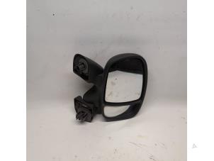 Used Wing mirror, right Renault Trafic New (FL) 2.0 dCi 16V 90 Price € 42,00 Margin scheme offered by Reclycar De Boer BV