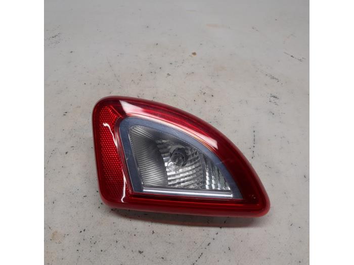 Reversing light, right from a Renault Twingo II (CN) 1.5 dCi 90 FAP 2012