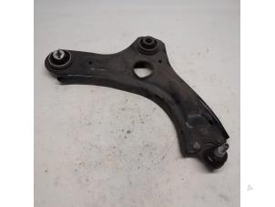 Used Front lower wishbone, right Renault Clio V (RJAB) 1.0 TCe 90 12V Price € 52,50 Margin scheme offered by Reclycar De Boer BV