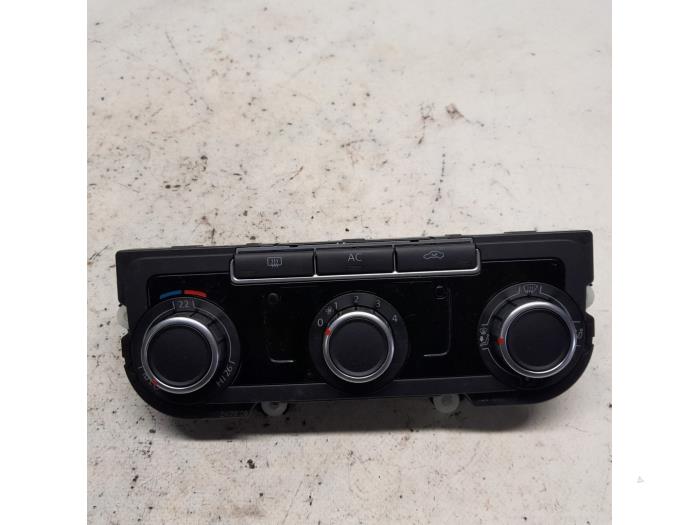 Begagnade Värmekontrollpanel Volkswagen Golf Plus (5M1/1KP) 1.6 BiFuel Pris € 31,50 Marginaltabell erbjuds av Reclycar De Boer BV