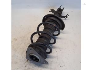 Used Front shock absorber, right Renault Clio IV (5R) 0.9 Energy TCE 90 12V Price € 42,00 Margin scheme offered by Reclycar De Boer BV