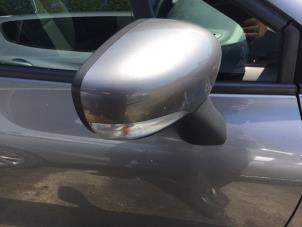 Used Wing mirror, right Renault Clio IV (5R) 0.9 Energy TCE 90 12V Price € 78,75 Margin scheme offered by Reclycar De Boer BV