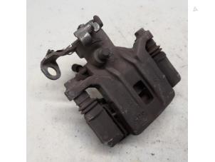 Used Rear brake calliper, right Hyundai iX20 (JC) 1.4 CRDi 16V Price € 42,00 Margin scheme offered by Reclycar De Boer BV